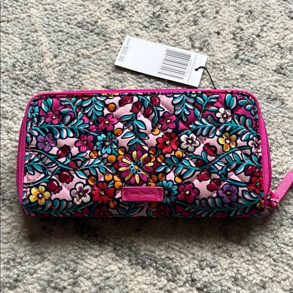 NWT Vera Bradley Iconic RFID Georgia Wallet